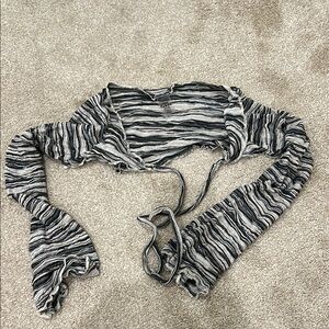 Montce Black Crop Top with Elegant Design